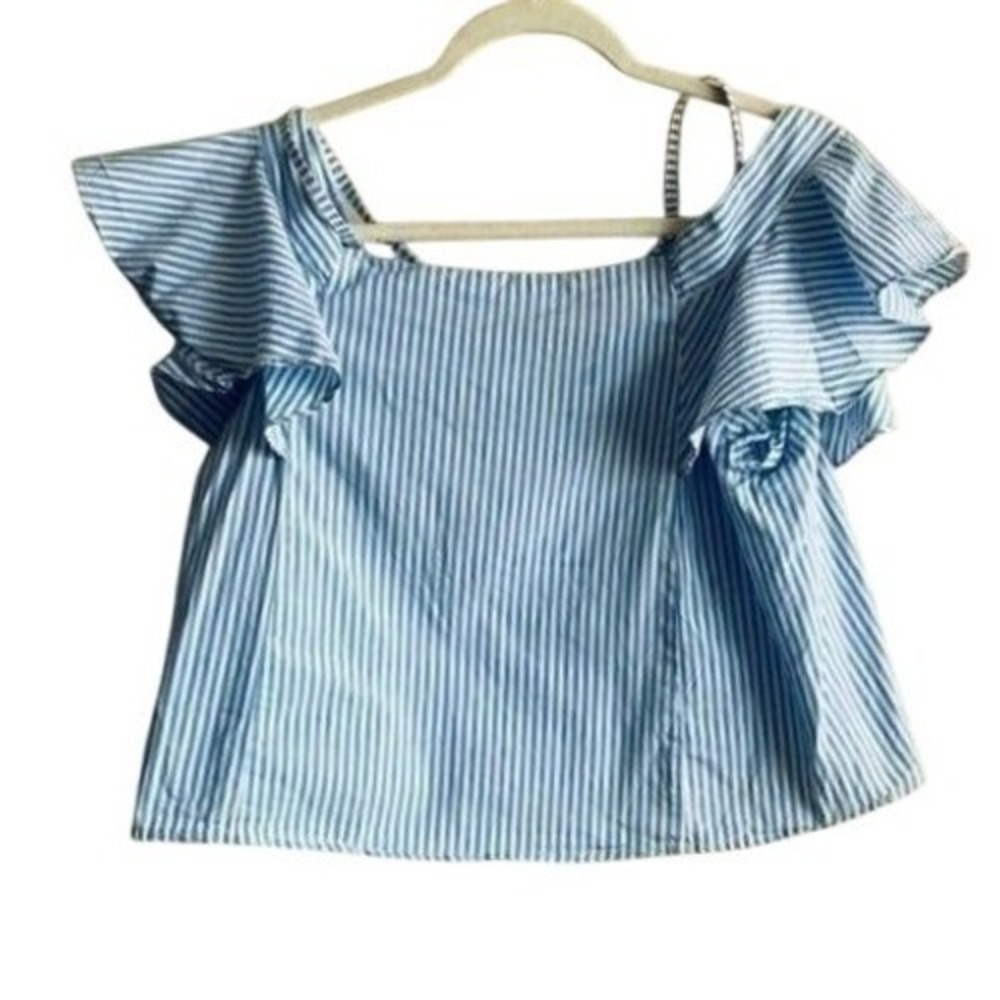 Timing Blue White Striped Flutter Sleeve Cold Shoulder Top L‎